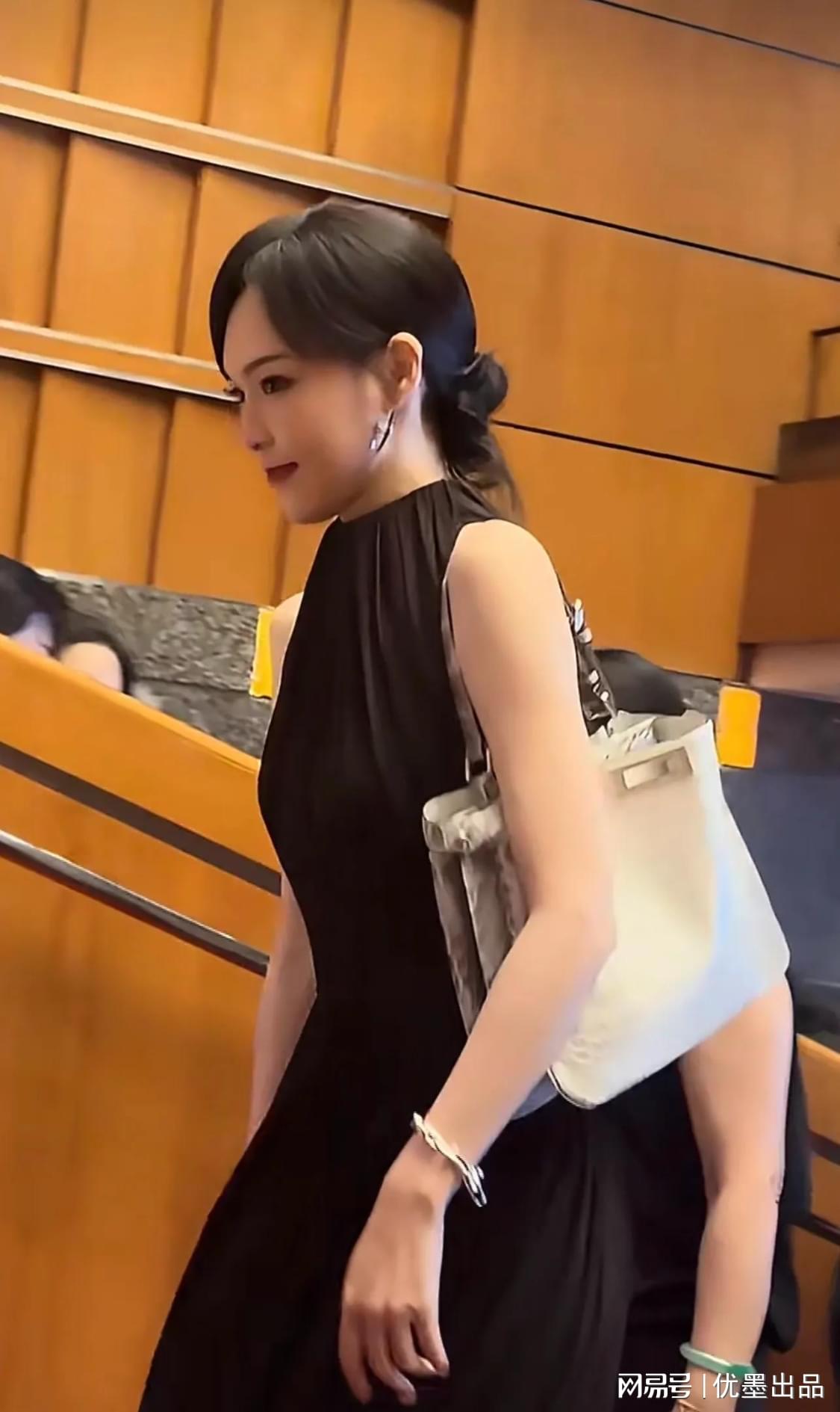 詹姆斯遭遇端午节困惑？评论区上演神对话
